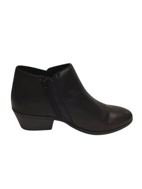 NEW IN BOX style & co. Black Ankle Boots size 8
